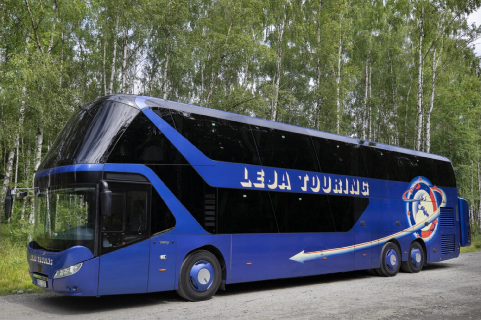 Leija touring